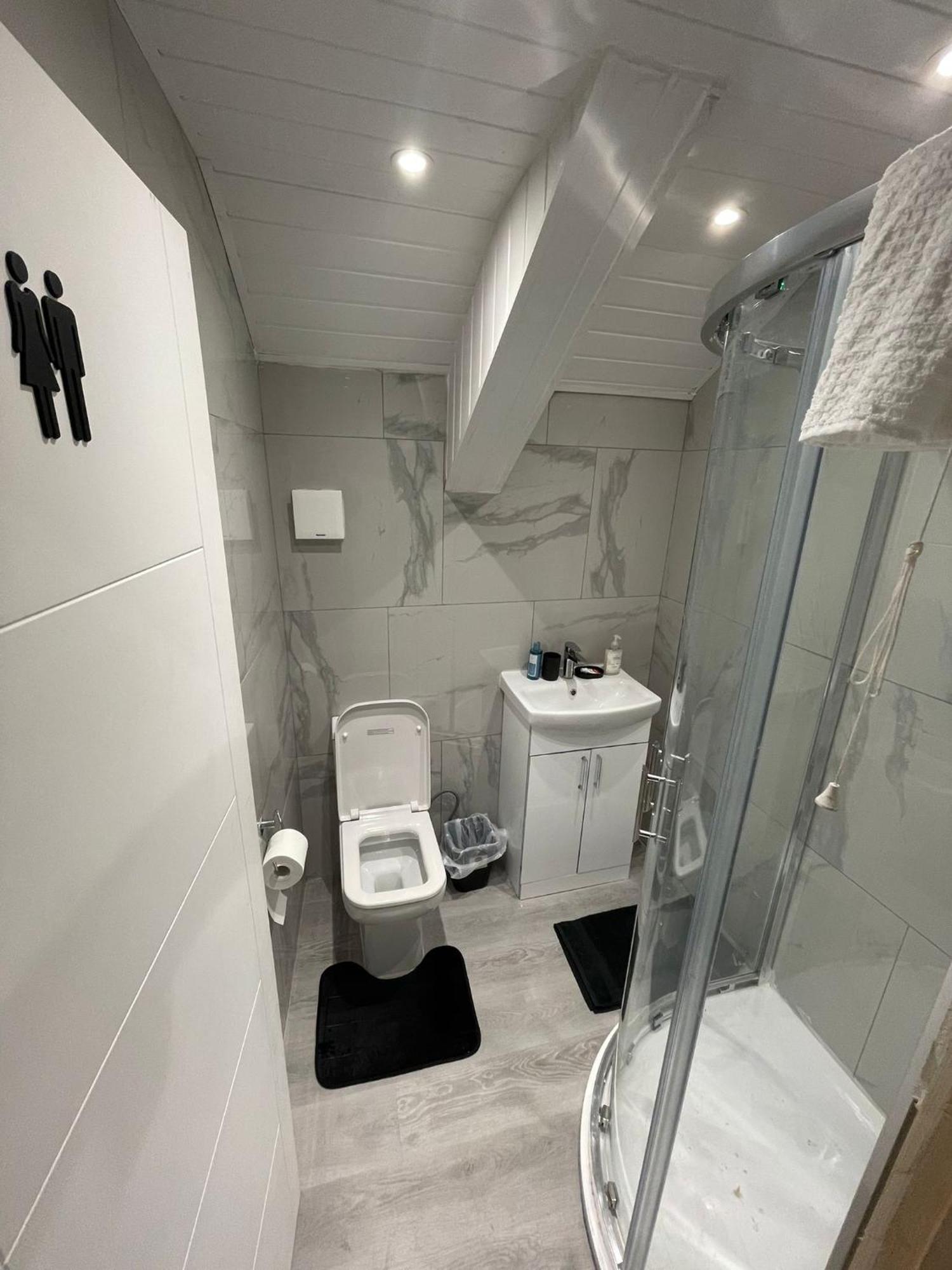 Holyheadinn Bagian luar foto